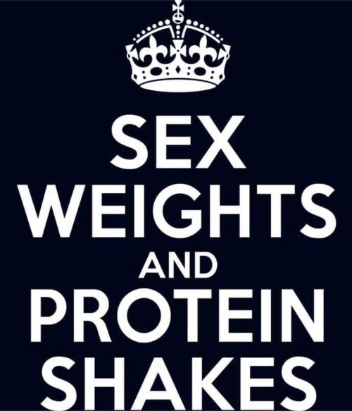 Sex weights and protein shakes Póló - Ha Workout rajongó ezeket a pólókat tuti imádni fogod!